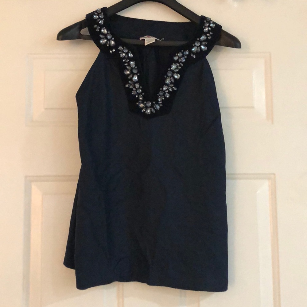 Vineyard Vines Holiday sleeveless top